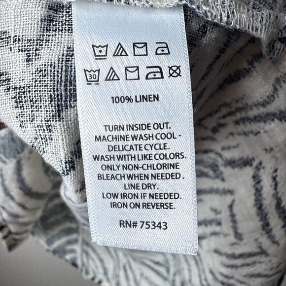 NEW NWT Nicole Miller The Linen Collection Black & Beige Leaf Print Top Size 2X - Picture 6 of 6